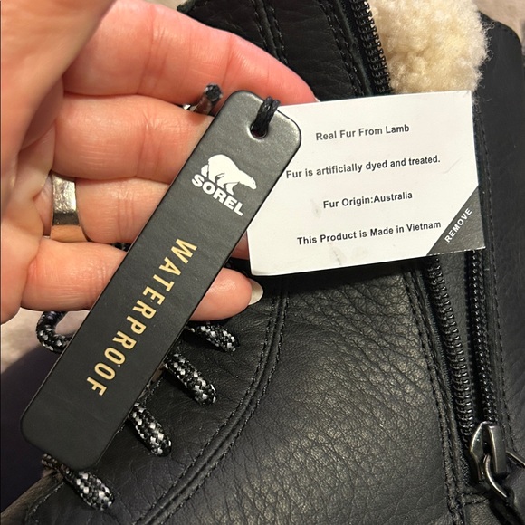 SOREL Emelie Shearling Waterproof Women's Boots In Black - Picture 4 of 5